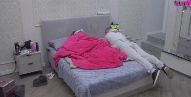 "AKO IZLAZIŠ TI IDEM I JA" Asmin i Aneli planiraju bekstvo iz Elite 9: Nakon što ju je ponizio, a ona doživela nervni slom zavšrili zajedno u krevetu