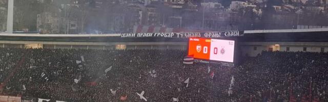 DELIJE IZNAD JUGA OKAČILE TRANSPARENT: Prozvale grobare pominjanjem Franje Tuđmanja