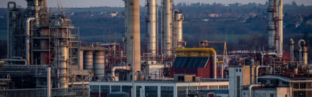 ​Цене нафте порасле на 114 долара по барелу