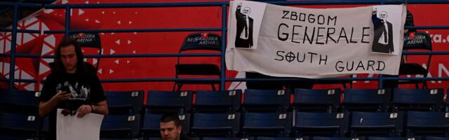 Cveće i suze ispred Arene, a u njoj posebna Duletova fotografija: Igrači se zagrevaju u majicama sa njegovim likom /FOTO/