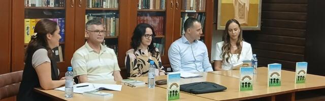 Veče poezije u Zemunu: Kako su stihovi Gorana Nestorovića i "Eliksir života" ispunili biblioteku "Sveti Sava"