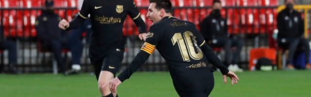 Nema kalkulacija, Kuman sa Mesijem i Grizmanom u lovu na trofej