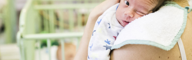 Istraživanja su pokazala li je mleko zaražene majke bezbedno za bebu!