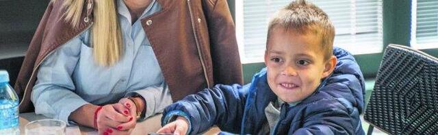 "MOJ KOKI NE BI BIO ŽIV DA NIJE DOBIO TUĐU JETRU!" Ispovest majke dečaka koji je morao na transplataciju organa - Bez donora njegov život bi se ugasio