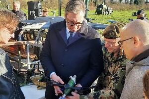 Војна вежба у Никинцима, у фокусу приказ дронова - присуствује Вучић