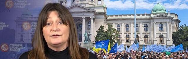 "Sindikati prosvete zbog dogovara sa vlastima dobili privilegije"