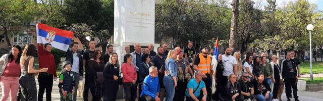 Hodočasnici nakon Prokuplja prenoćili u Žitorađi, jutros nastavili put ka Leskovcu