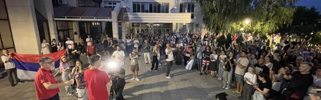 Kolegijum Univerziteta u Kragujevcu: Oštro osuđujemo aktivnosti pojedinih neformalnih grupa građana kojima se osporavaju odluke legitimnih organa