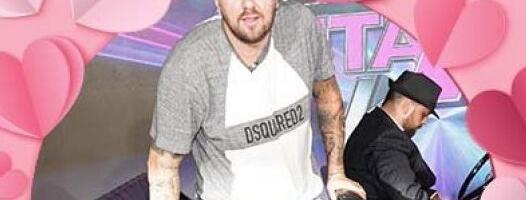 VRUĆE VRAGOLIJE NA KREVETU! Janjuš uhvaćen tokom INTIMNOG ČINA, dograbio NAJPOŽELJNIJU STARLETU!