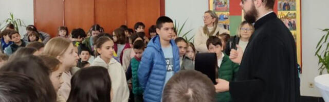 Ученици ОШ „Јован Миодраговић” у Храму Светог Саве