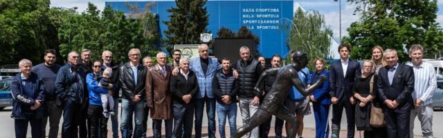 U Subotici svečano otkriven spomenik Jovanu Mikiću Spartaku