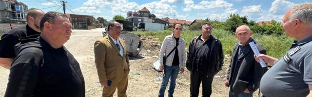Građani naselja Slavko Zlatanović organizovali akciju čišćenja divlje deponije, najavljeno postavljanje kamera i kazne