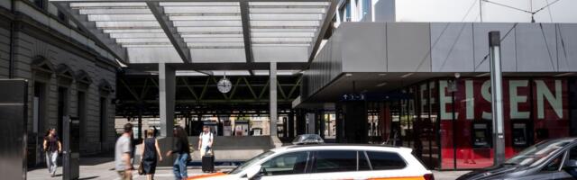 Jezive informacije o napadaču iz Švajcarske, kao i snimci napada i hapšenja: Bilo je pitanje kada će napasti!