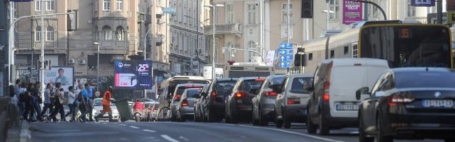 AMSS: Umeren saobraćaj, pojačan u gradovima!