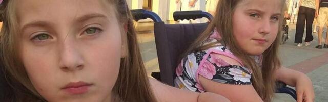 OSMOGODIŠNJAKINJE DEČIJA KOLICA ZAMENILE INVALIDSKIM! Pomozimo Tijani i Emiliji slanjem 97 na 2407