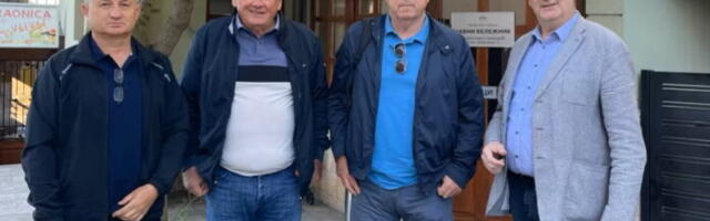 Zaokružite broj 4. - Mi ćemo vratiti Vučića i korumpiranu vlast