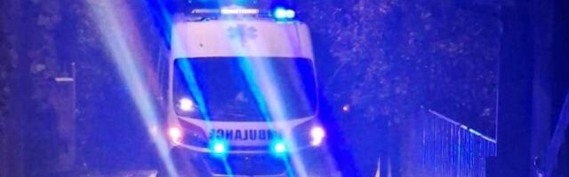 Teška nezgoda u Kruševcu: Automobil naleteo na devojku (FOTO)