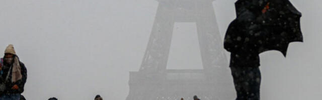 Француска стављена под црвено упозорење на поплаве