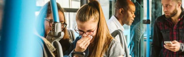 Drama u autobusu za Beograd! Devojka posle 2 sata vožnje prebledela, pa samo pala: Reakcija vozača sve dirnula