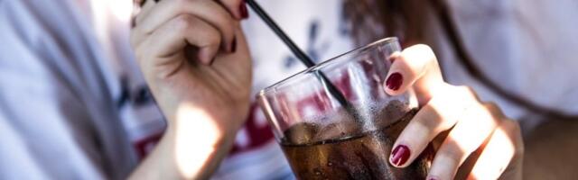 Amerikanci tek sada otkrili piće koje Srbi piju već decenijama: Svi vrište od smeha na snimak (VIDEO)