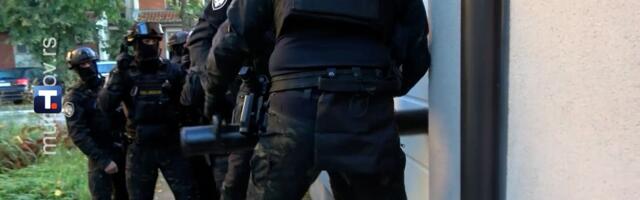 "LOŠE MI ЈE!“ Prevara u Smederevu: Namamila radnicu u toalet, izvadila NOŽ i ukrala 500.000! Brzo HAPŠENJE