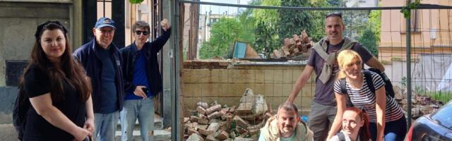 „Pobeda na vidiku, nismo još izašli iz crvene zone“: Komšije o poništavanju građevinske dozvole u Kneza Miloša