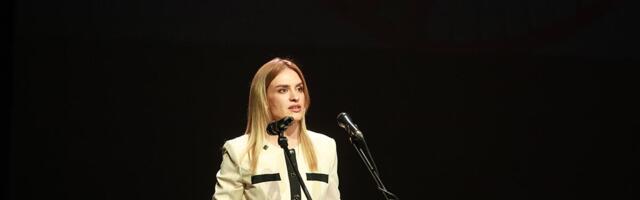 SLAVIMO PROŠLOST, NE DA BISMO U NJOJ ŽIVELI, VEĆ DA BISMO IZ NJE UČILI: Ministarka Stamenkovski o Danu pobede nad fašizmom (VIDEO)