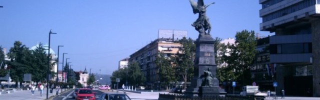 U KRUŠEVCU SE NON STOP RADI! Gradonačelnica Jasmina Palurović na mestu završetka asfaltiranja seoskog puta!