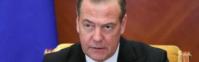 Медведев: Грађани ЕУ морају да схвате да су њихове владе у рату са Русијом
