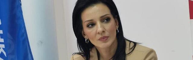 Tepić: Vučić govori o krvoproliću svoje dece, on više nije sposoban da donosi odluke