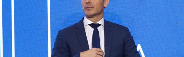 Mali čestitao Božić i Badnji dan: “Želim vam da budete ispunjeni mirom i spokojem, okruženi najmilijima”