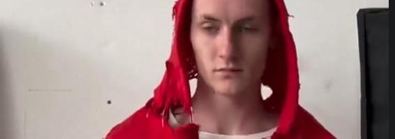 "Sad je u trendu izgledati kao beskućnik?" Bizarna jakna od 805 evra rasprodata za 24 sata!