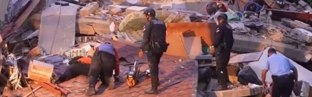 Venecuelom se širi očaj: Tlo se ne smiruje, Karakas bez interneta, gasa i vode, strahuje se da će stradalih biti na hiljade