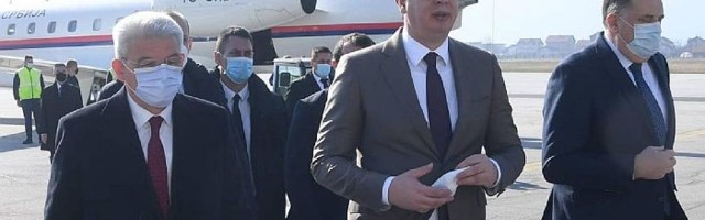 Vučić: Srbija nije ni blizu vanrednog stanja