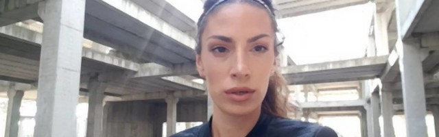Ne možemo više da gledamo fotografije Ivane Španović, jednostavno nije fer