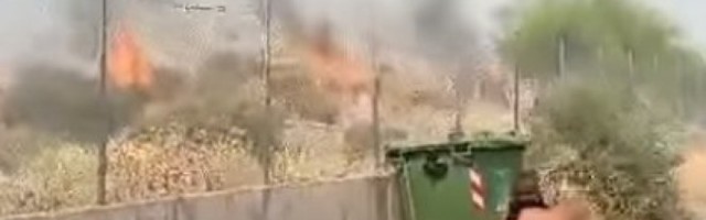 POŽAR U GRČKOJ! Vatrogasci, avioni i helikopteri se bore sa buktinjom u mestu Patra!