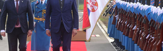 ​Гашић и Крозето о сарадњи у области одбране и безбедности