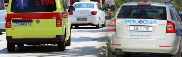 DILOVANJE, TUČA, HAPŠENJE: Policija u komšiluku imala pune ruke posla sa "momcima u godinama"! Kod jednog je pronašla ONO NAJGORE