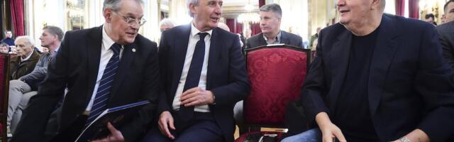 KSS ODAO POSLEDNJU POČAST VELIKOM DUŠKU VUJOŠEVIĆU! "On niјe bio samo trener, već i veliki pedagog i mentor svoјim igračima"!