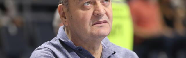 Partizan spreman za oproštaj od Duška Vujoševića: Evo kako izgleda plafon, tu su i slike na stolici...