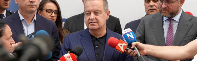 "VOZI ODMORAN": Ministar Dačić s direktorom policije Vasiljevićem i makedonskim ministrom Toškovskim obišao zajednički granični prelaz Preševo - Tabanovce