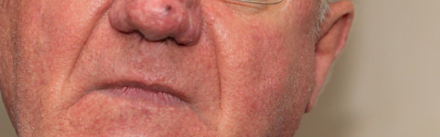 Šešelj rešio da ide na letovanje, ali je prvo morao da promeni neke stvari...