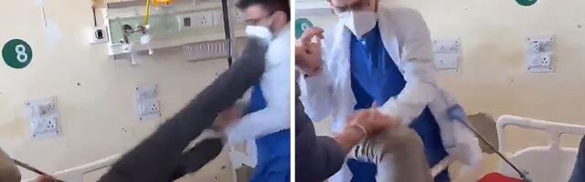 NEVEROVATAN SNIMAK Doktor pesnicama tukao pacijenta, jer je tražio da mu se lepše obraća?!