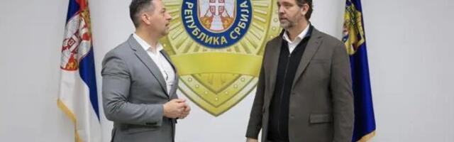 KRAGUJEVAC POSTAJE JEDAN OD ČETIRI REGIONALNA CENTRA 112: Gradonačelnik Dašić se sastao sa rukovodstvom Policijske uprave