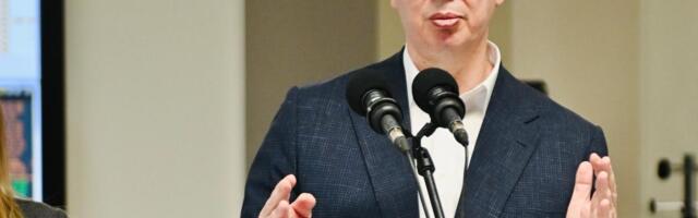 "DANAS IMAM VAŽAN SASTANAK O NIS-U" Vučić: Narednih dana više informacija