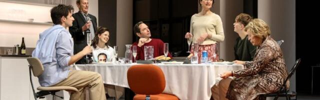 Mit kao porodična tragedija i politički triler: Premijera ”Edipa“ od Roberta Ajka po Sofoklu u Rezidencteatru