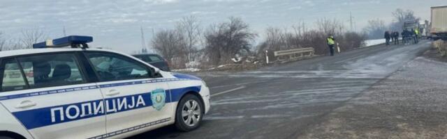 DVE OSOBE POGINULE! Teška nesreća na putu Bašaid-Novi Bečej: Sumnja se da je udes izazvao PIJANI VOZAČ!