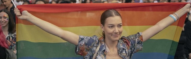 LGBT i Srbija: Beogradski Prajd prošao mirno, učesnici tražili usvajanje Zakona o istopolnim zajednicama