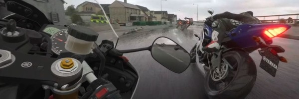 Moto trka za koju biste pomisli da je snimak umesto video igre