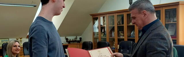 Povelja zahvalnosti za studenta generacije Filološkog fakulteta
